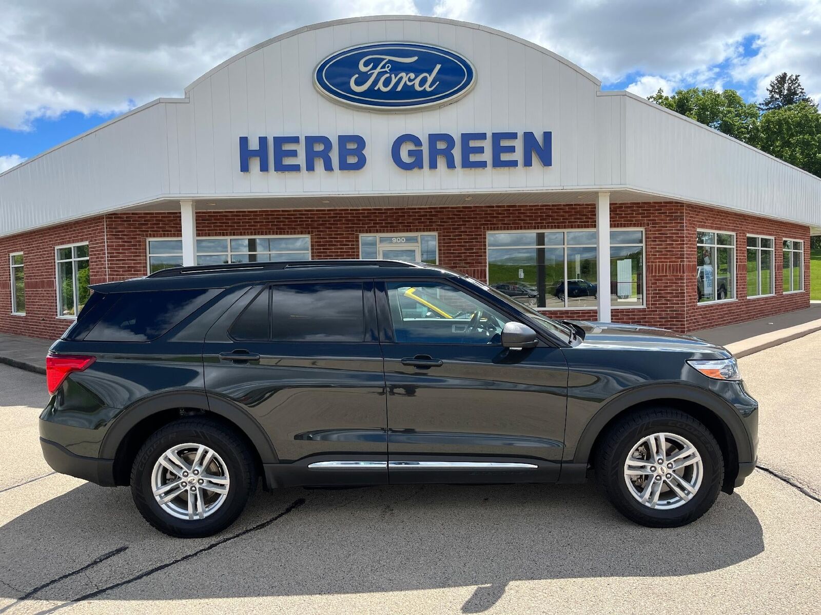 2022 FORD Explorer