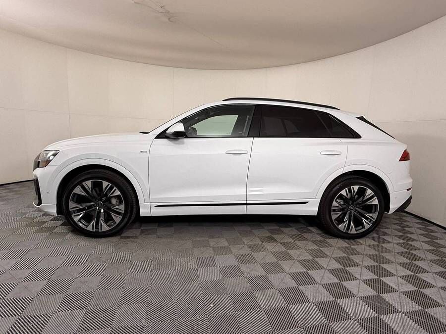 2026 Audi Q8