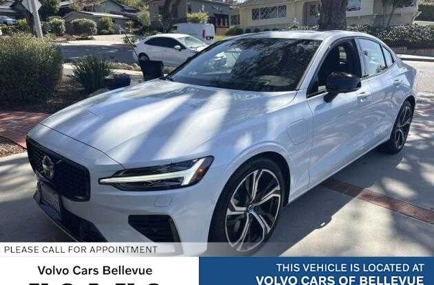 2023 VOLVO S60