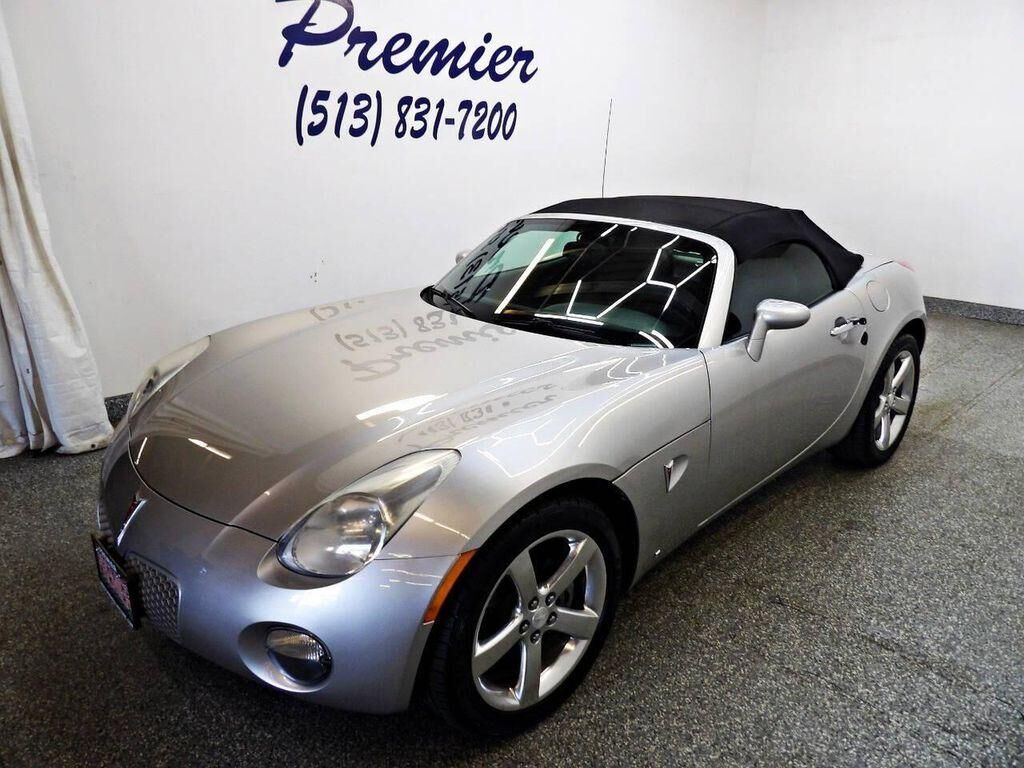 Pontiac Solstice