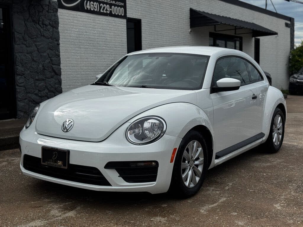 2018 VOLKSWAGEN Beetle