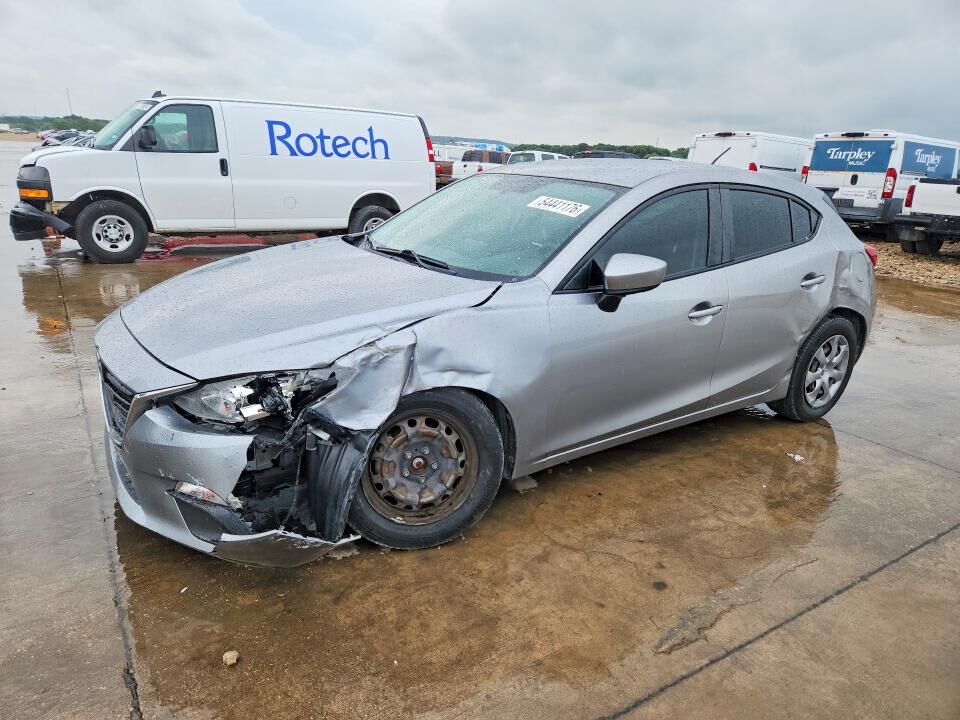 2015 MAZDA Mazda3