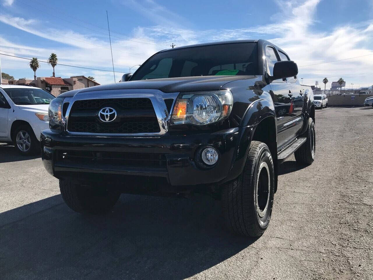 2011 TOYOTA Tacoma