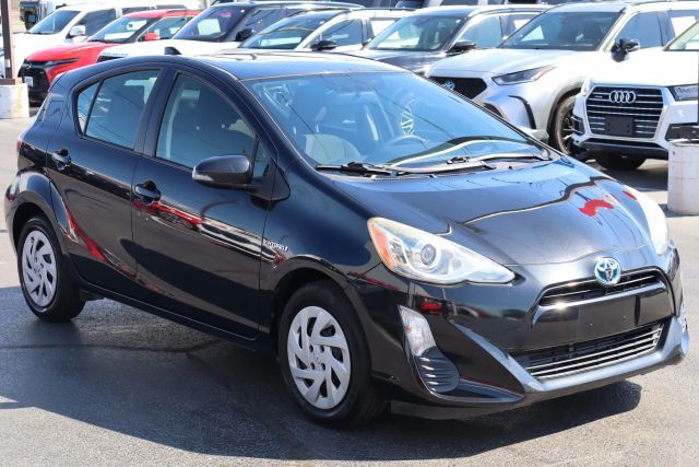 2016 TOYOTA Prius