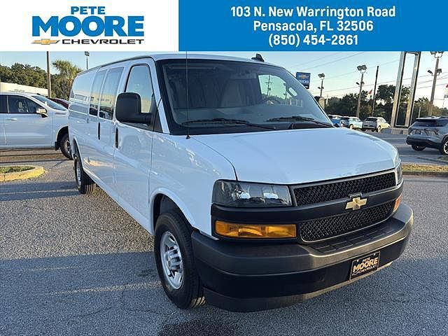 2025 CHEVROLET Express