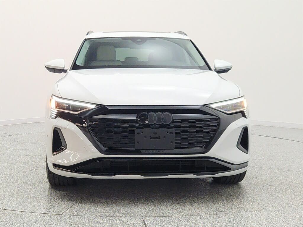 2024 Audi Q8
