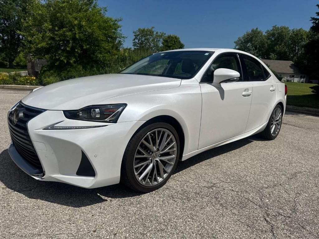 2018 LEXUS IS