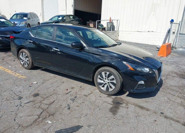 2022 NISSAN Altima