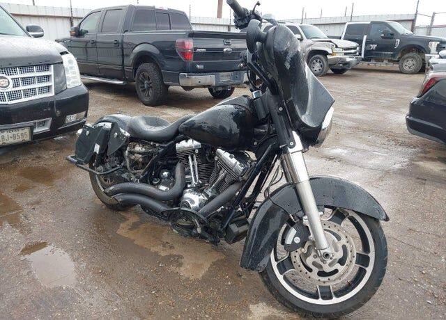 2012 HARLEY DAVIDSON Street Glide 103