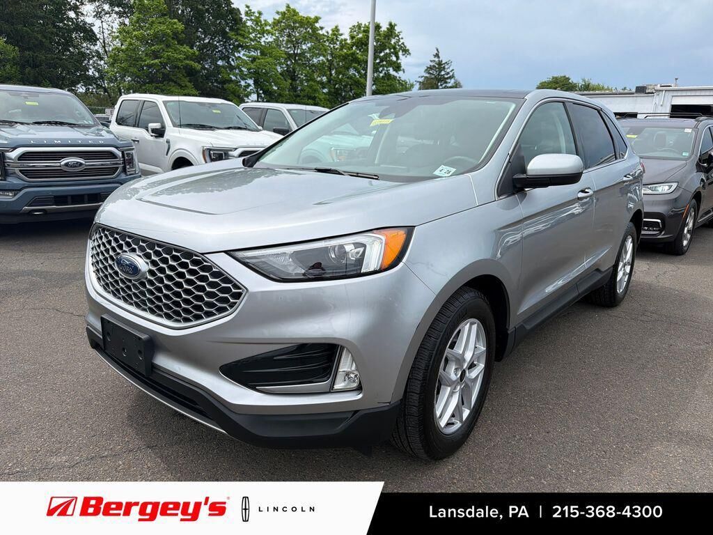 2023 FORD Edge