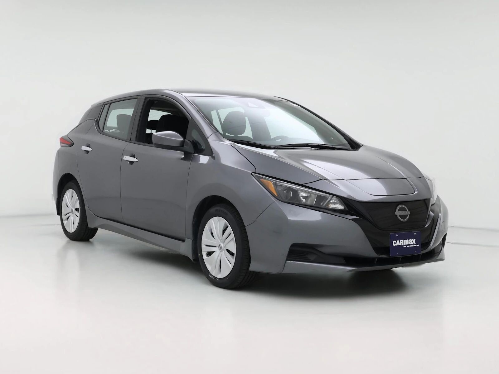 2025 NISSAN Leaf