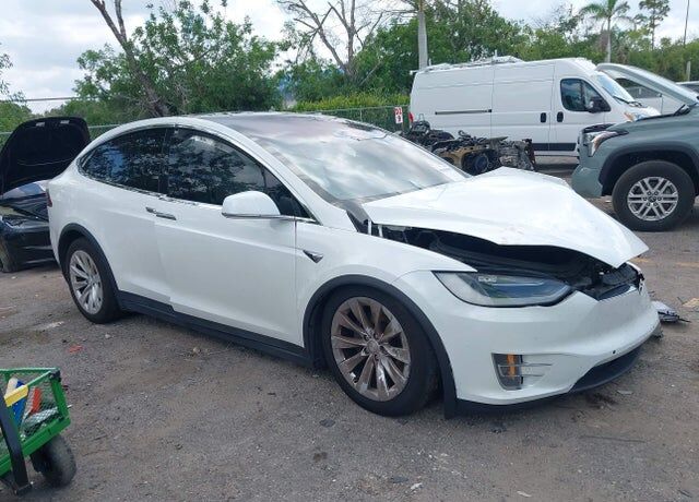 2017 TESLA Model X