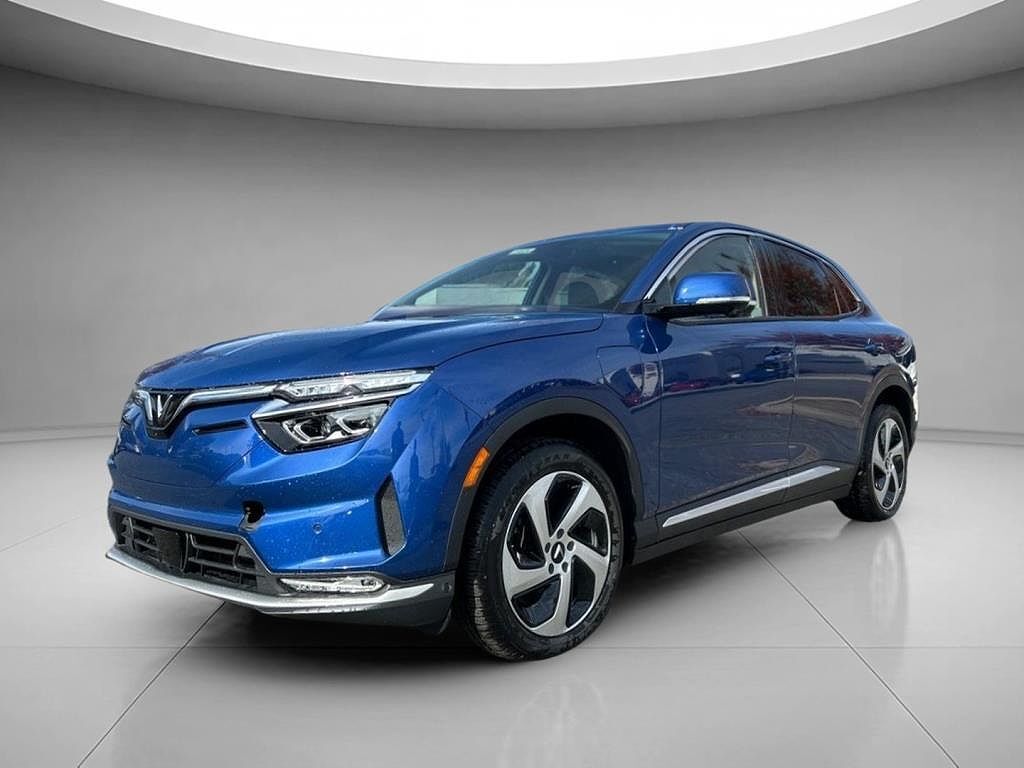 2024 VINFAST VF 8