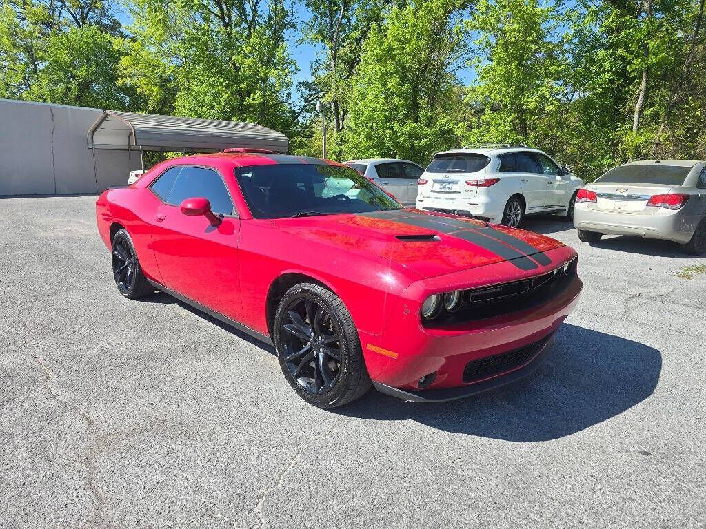 2016 DODGE Challenger
