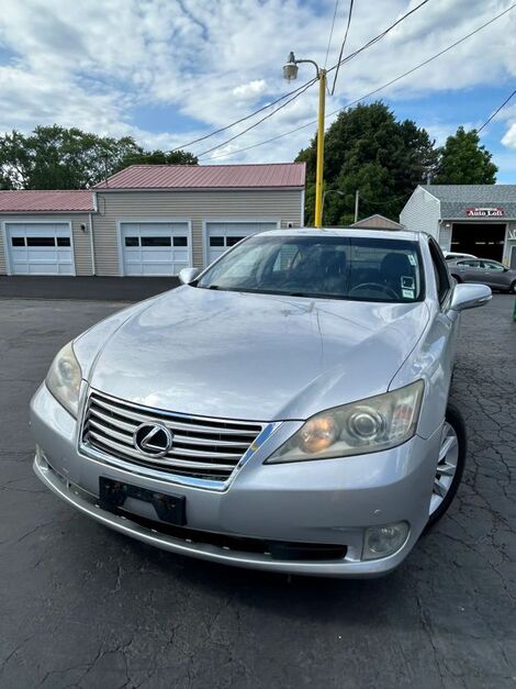 2011 LEXUS ES