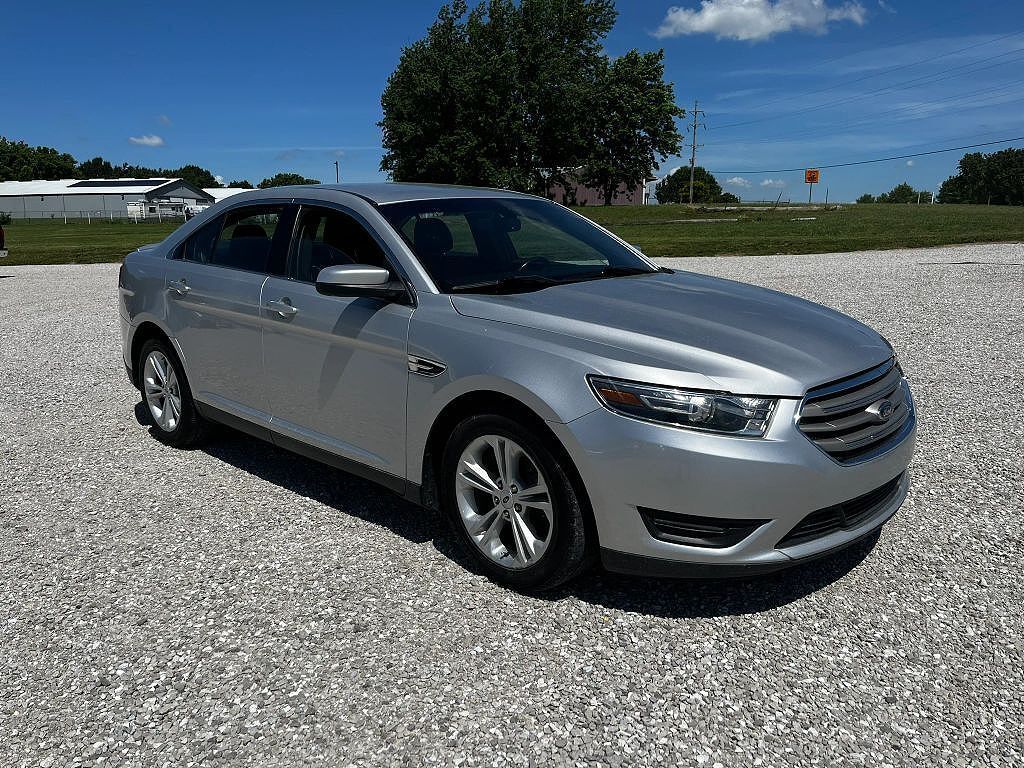 2017 FORD Taurus