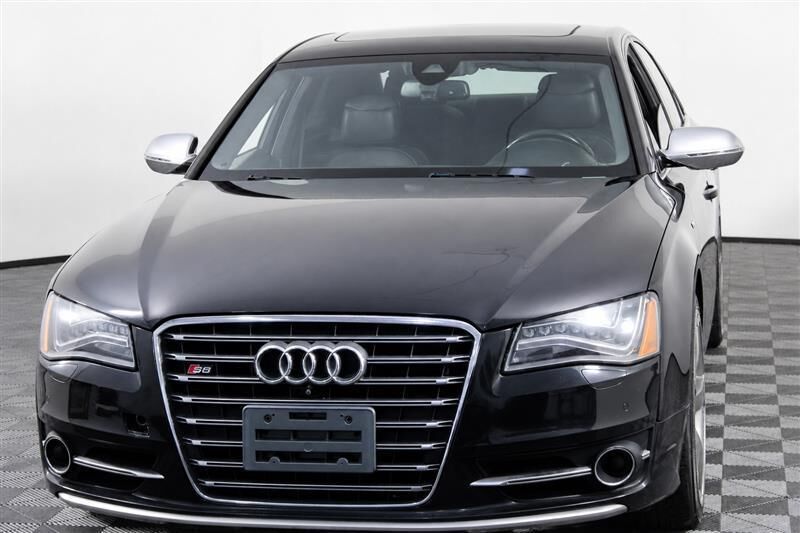 2013 Audi S8