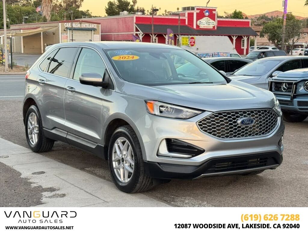 2024 FORD Edge
