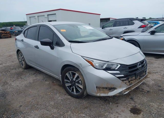 2024 NISSAN Versa