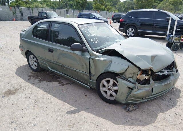 2004 HYUNDAI Accent