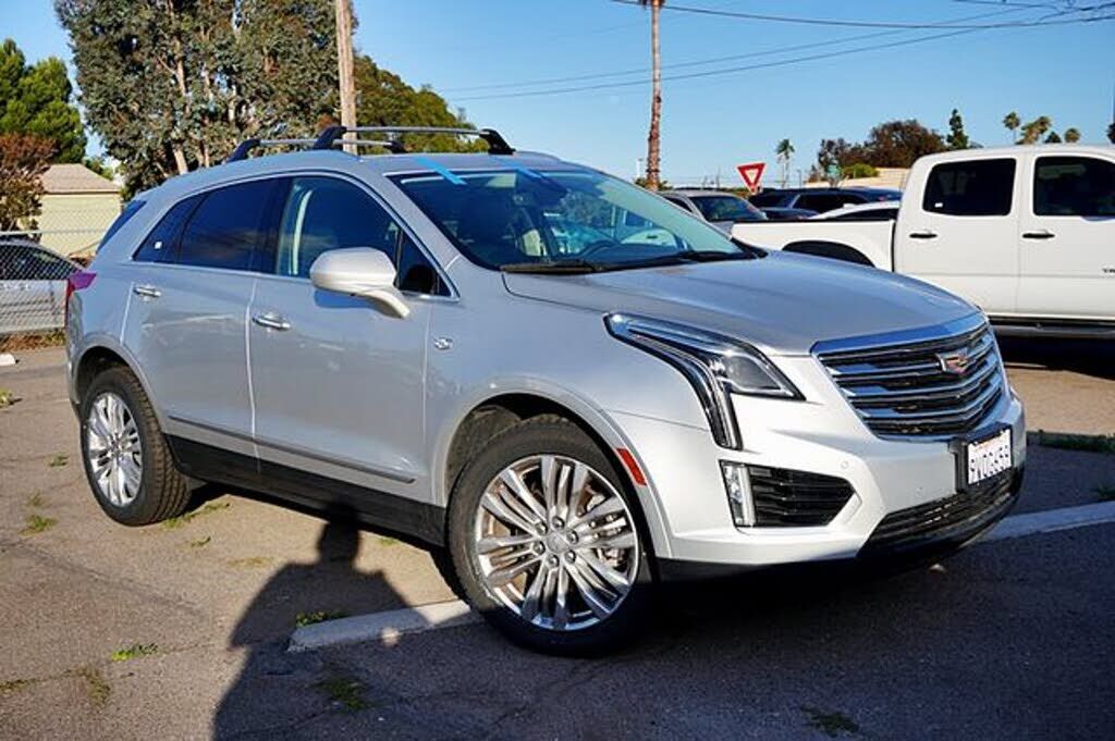 2017 CADILLAC XT5