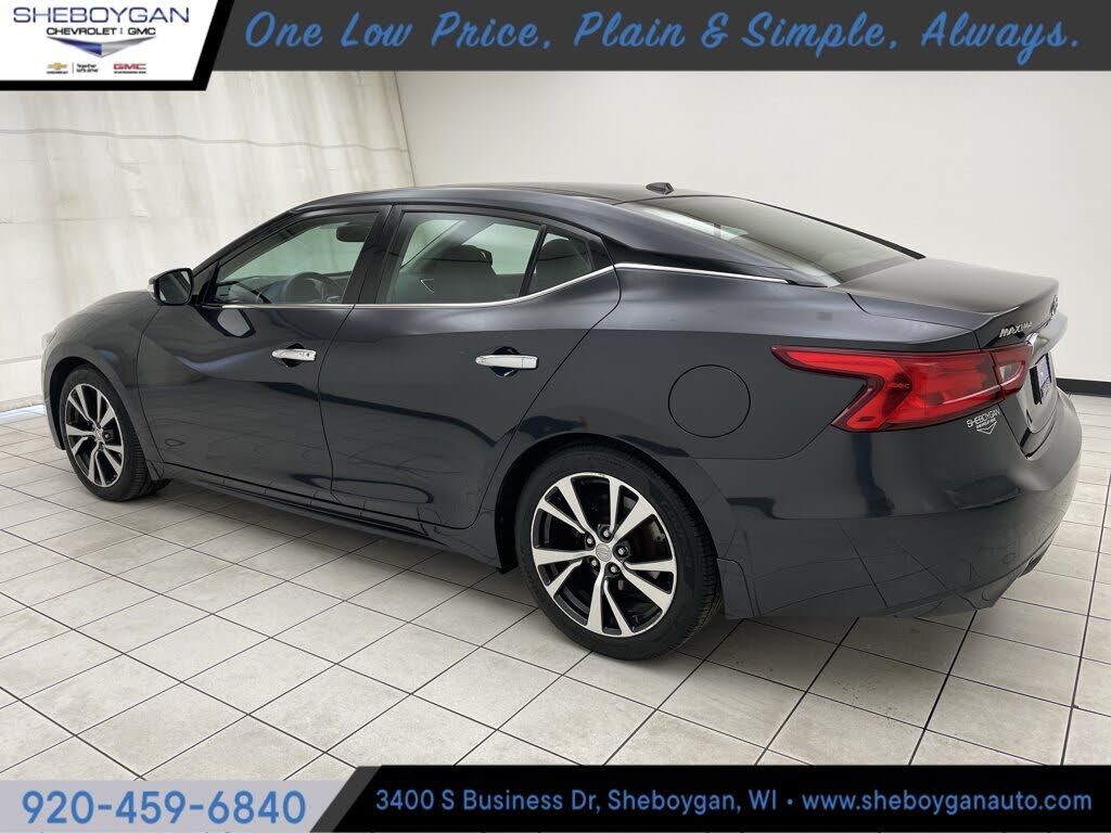 2016 NISSAN Maxima