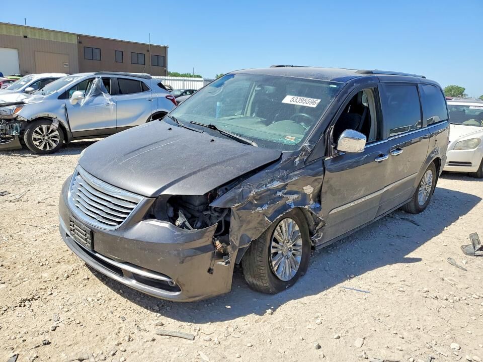 2016 CHRYSLER Town and Country