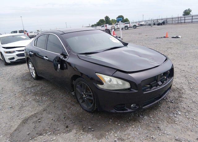 2014 NISSAN Maxima