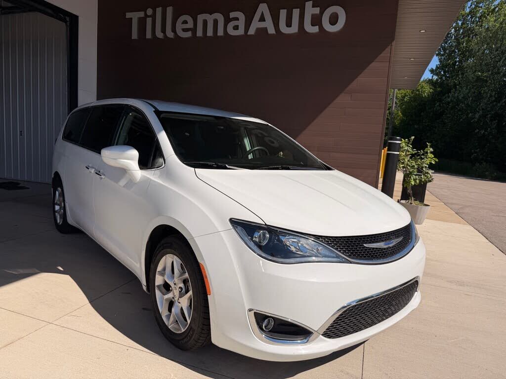 2018 CHRYSLER Pacifica