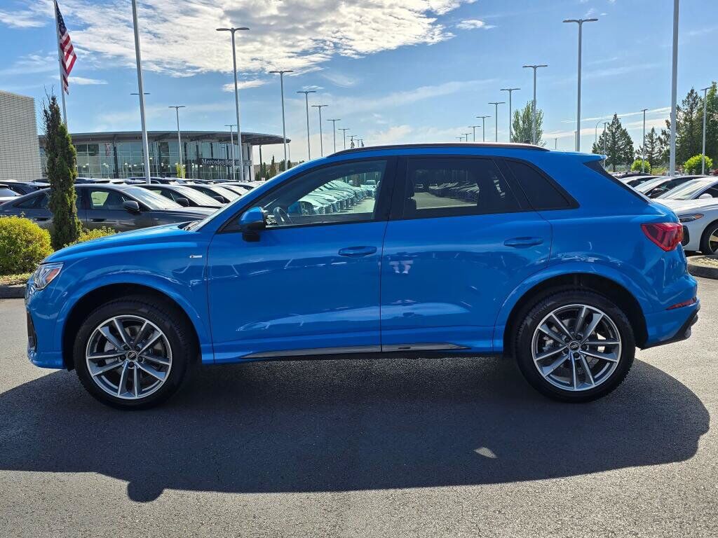 2023 Audi Q3