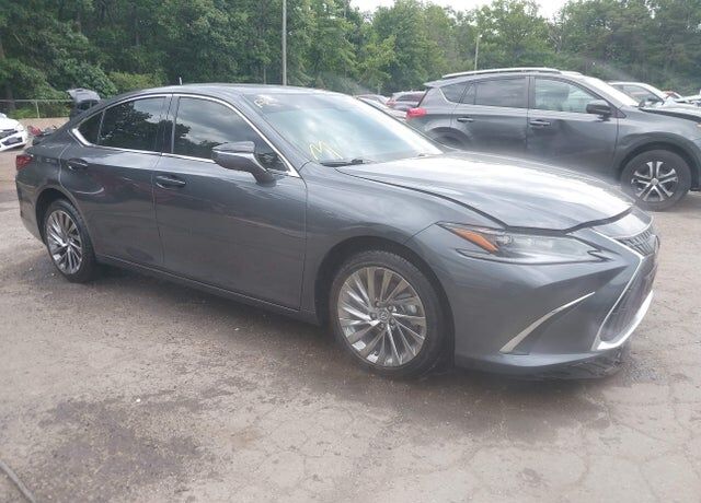 2024 LEXUS ES