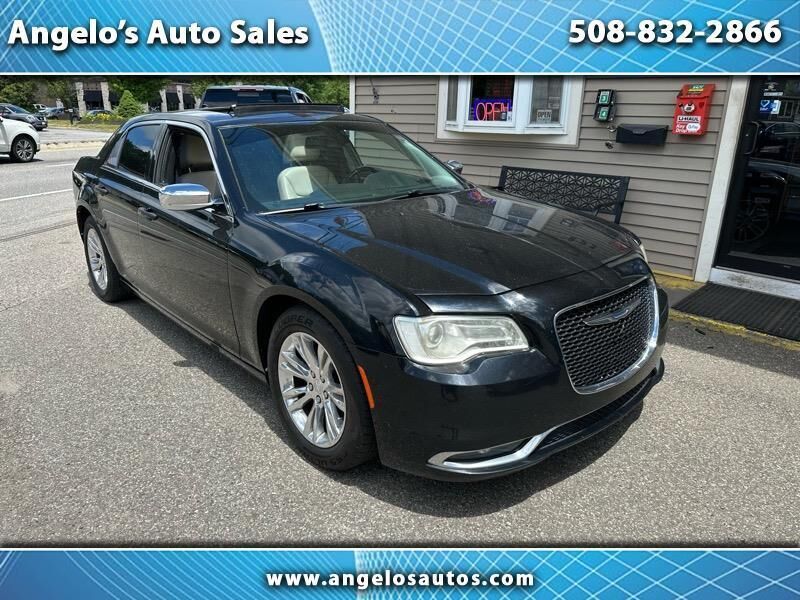 2017 CHRYSLER 300