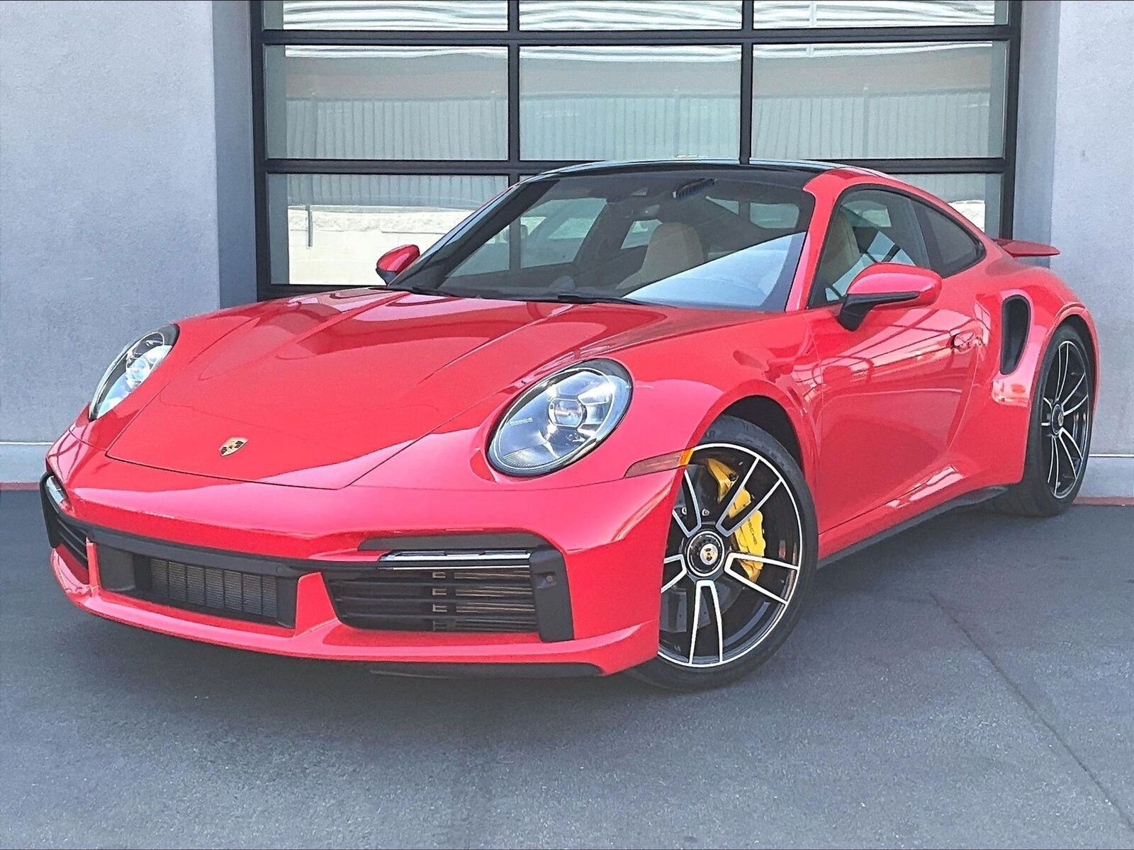 2025 PORSCHE 911