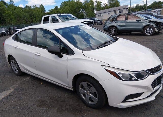 2018 CHEVROLET Cruze