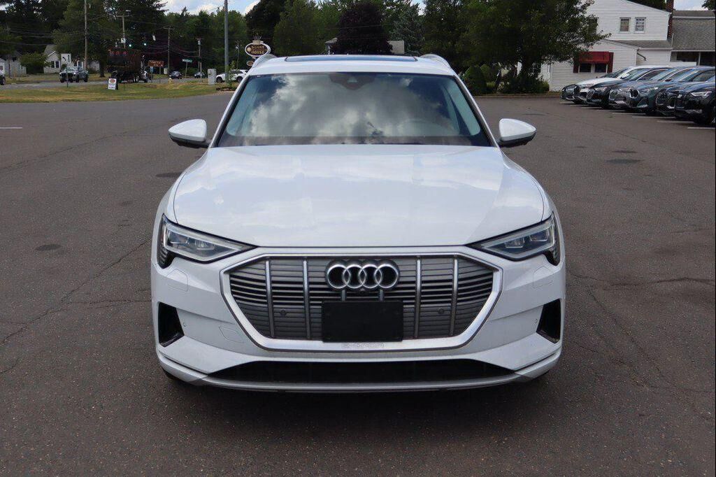 2021 Audi e-tron