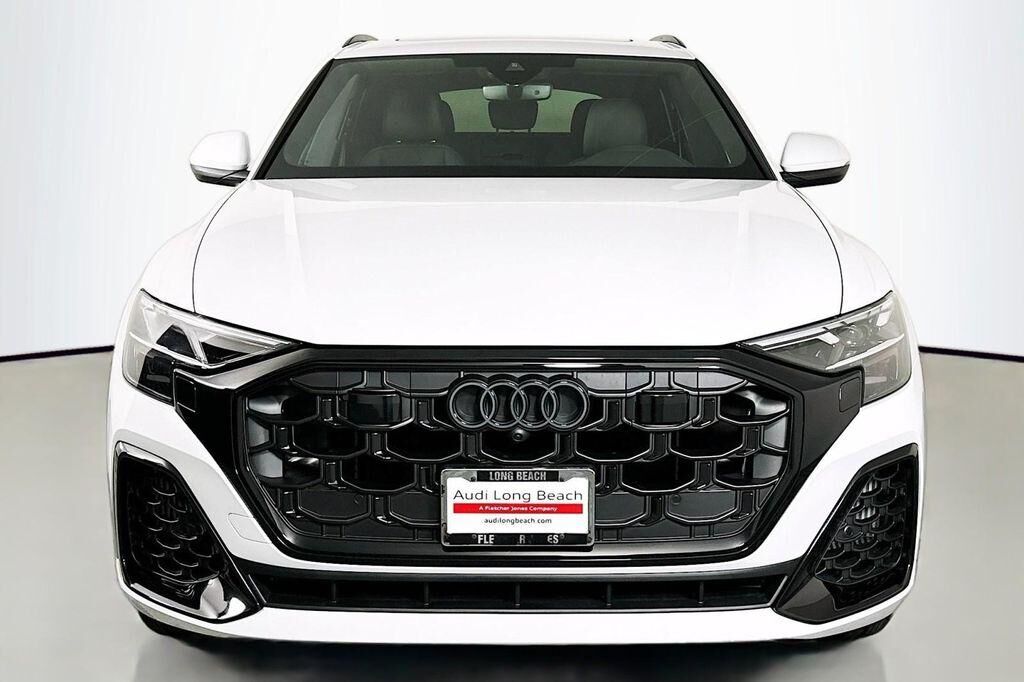 2026 Audi Q8