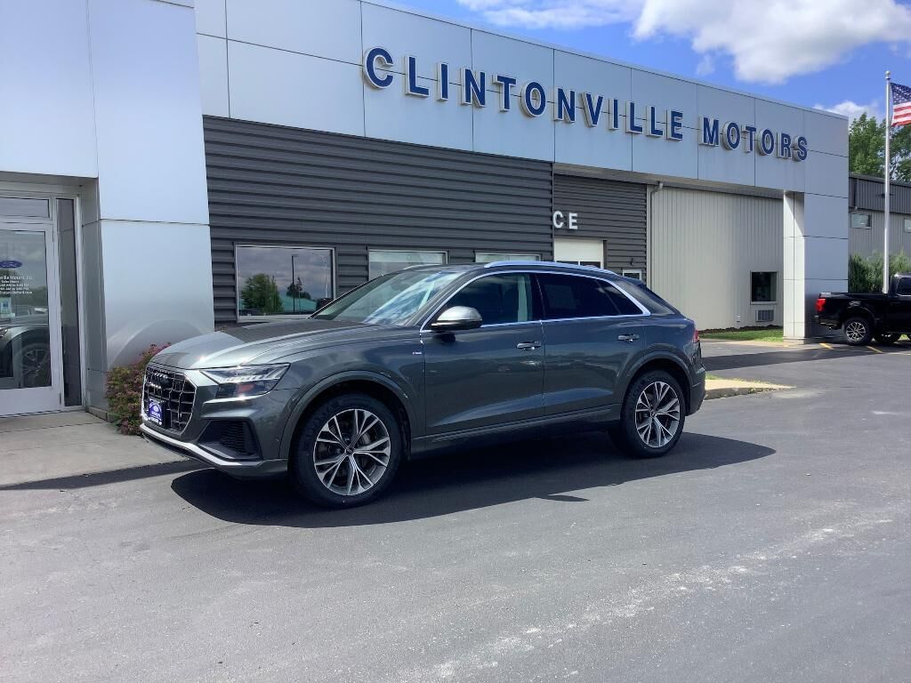 2021 AUDI Q8