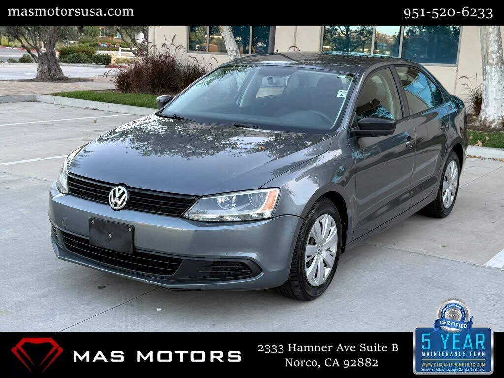 2012 VOLKSWAGEN Jetta