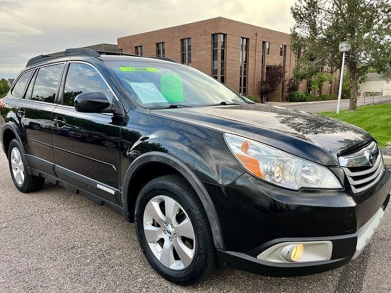 2012 SUBARU Outback
