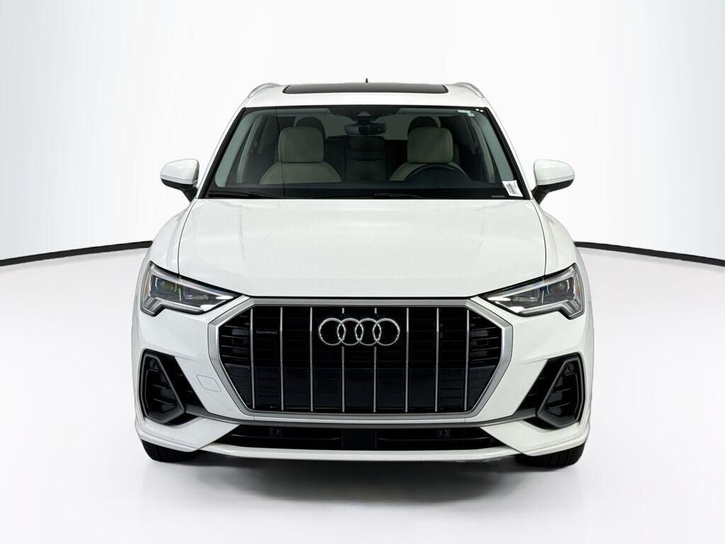 2023 Audi Q3