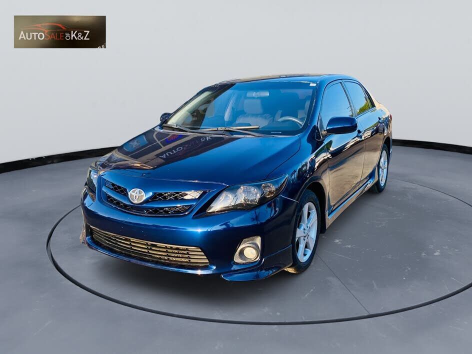 2013 TOYOTA Corolla