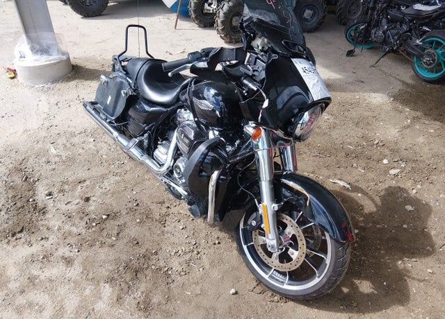 2021 HARLEY DAVIDSON FLHX / Street Glide