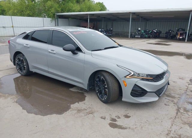 2022 KIA K5