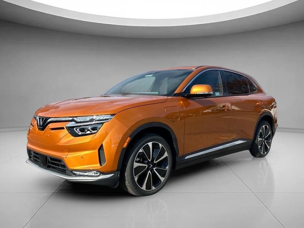 2024 VINFAST VF 8