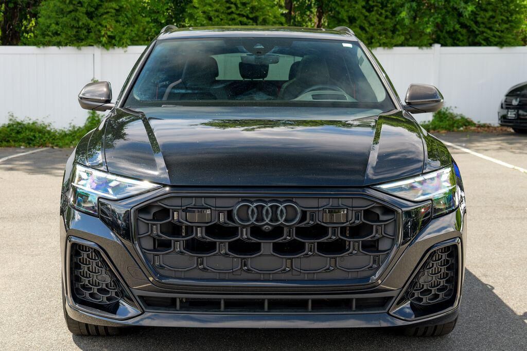 2025 Audi SQ8
