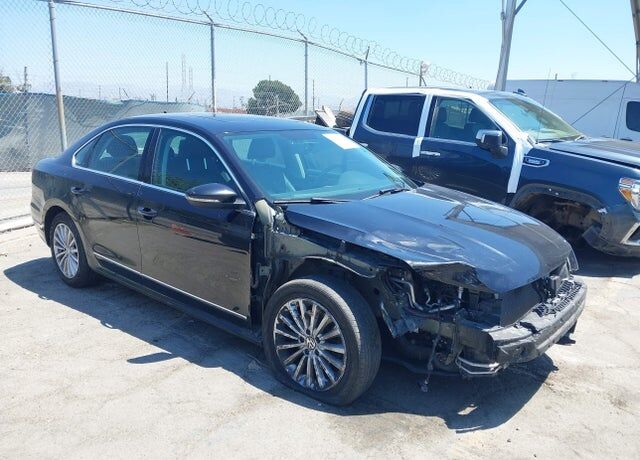 2017 VOLKSWAGEN Passat