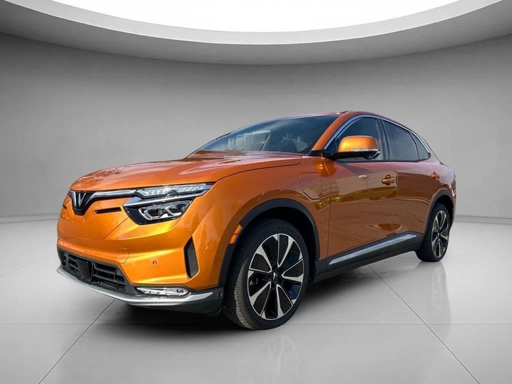 2024 VINFAST VF 8