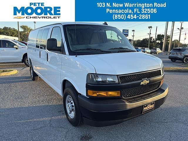 2025 CHEVROLET Express