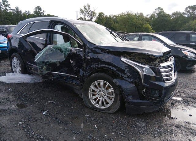 2017 CADILLAC XT5