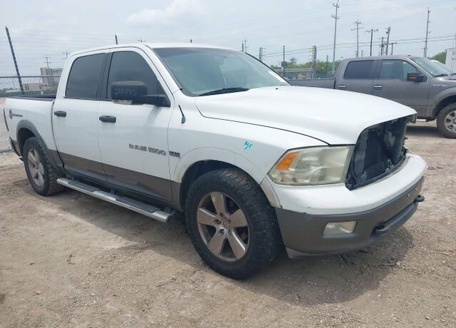 2011 DODGE Ram